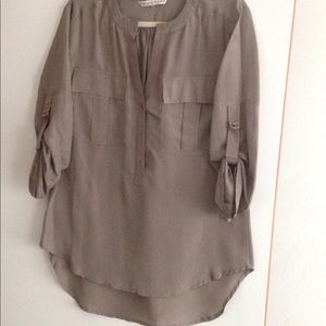 Trina Turk 100 percent textured  silk blouse
